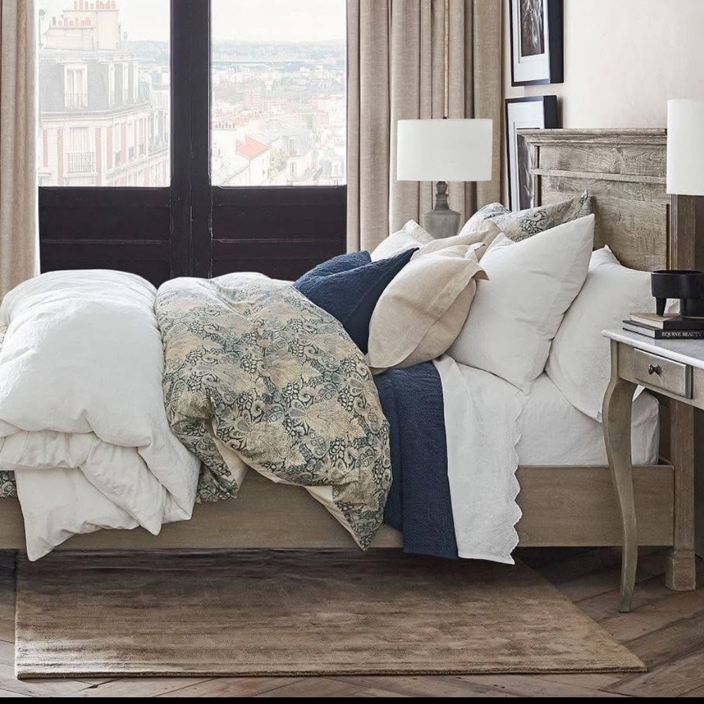 New Set 2 Pottery Barn Janelle Shams